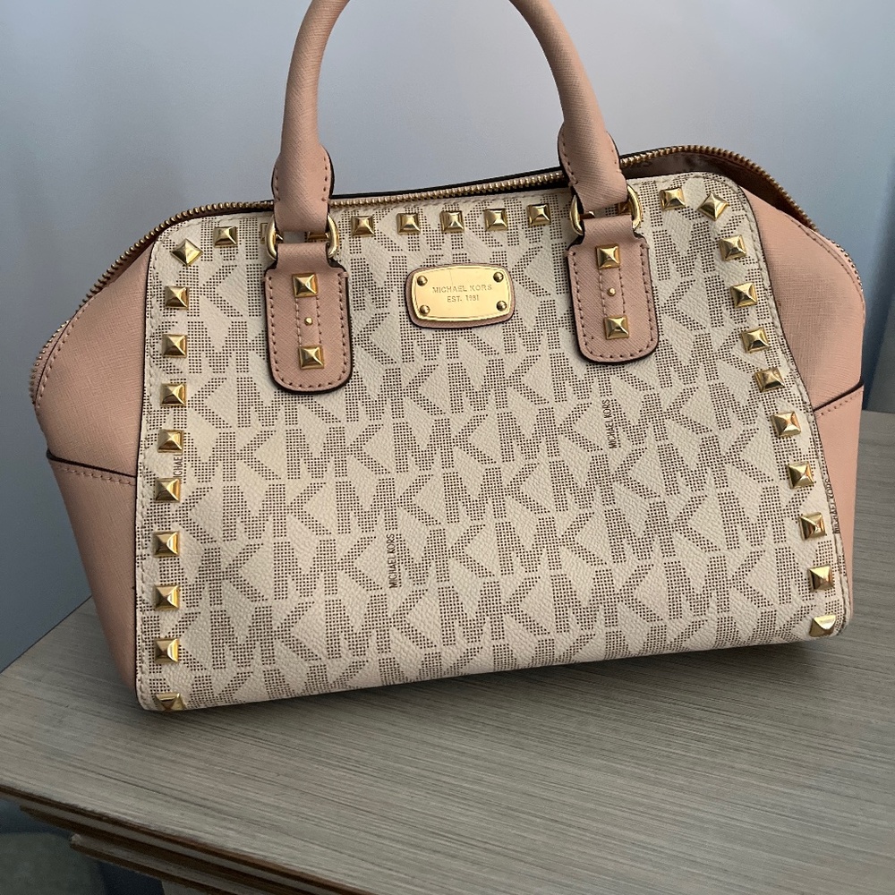 Hand bag